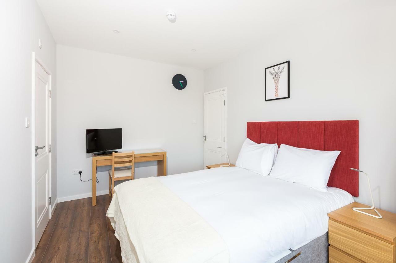 Austin David Apartments Harrow Bagian luar foto