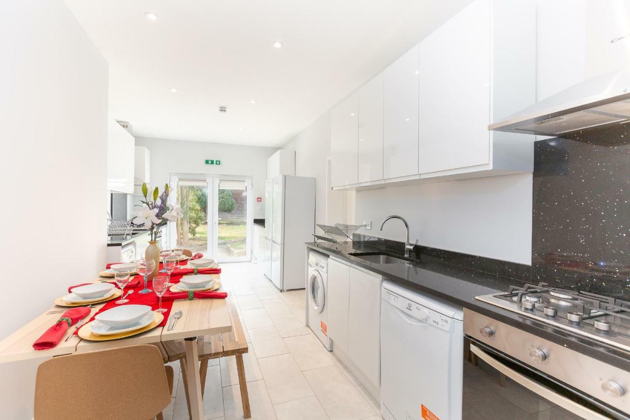Austin David Apartments Harrow Bagian luar foto
