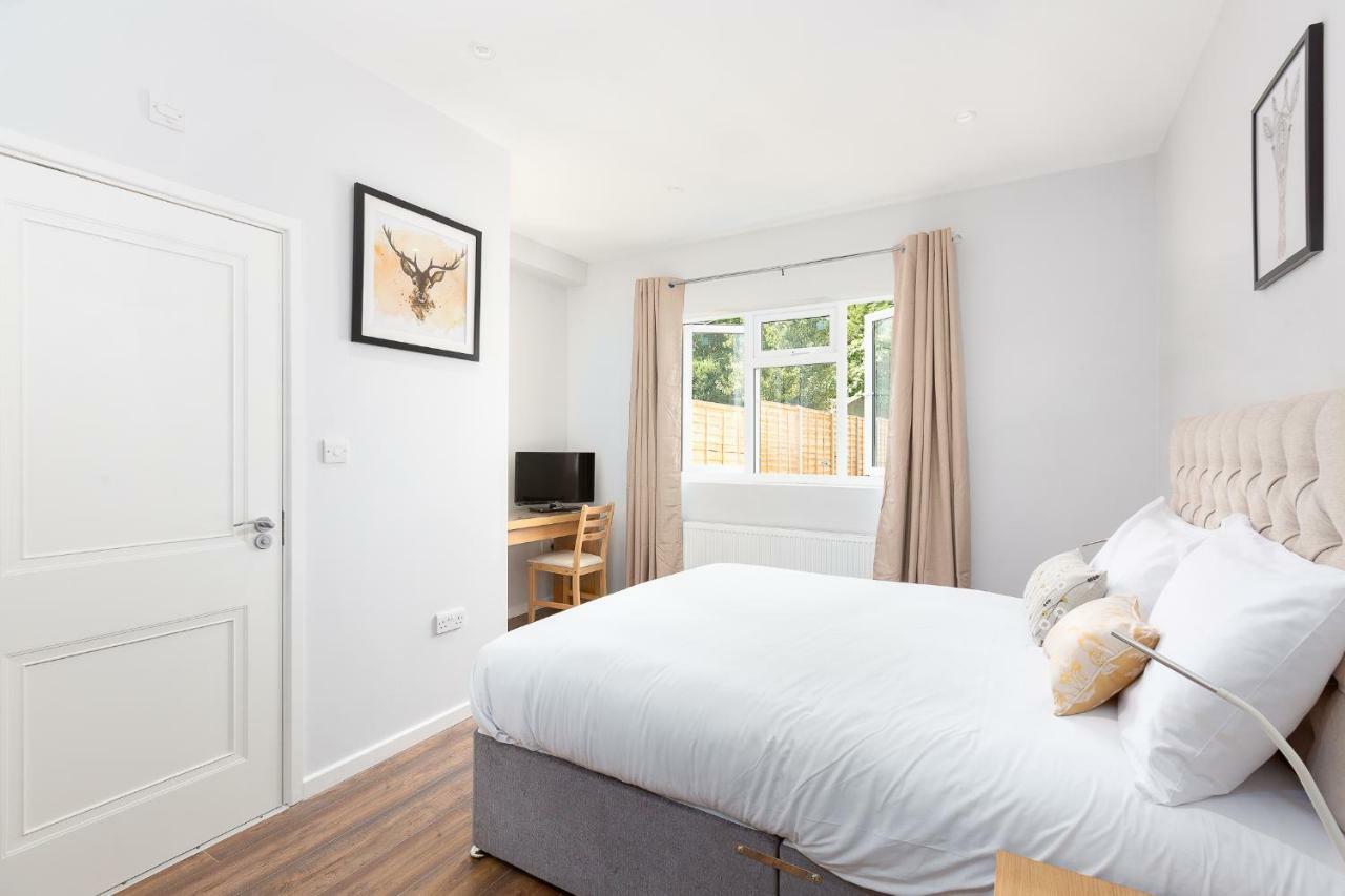 Austin David Apartments Harrow Bagian luar foto
